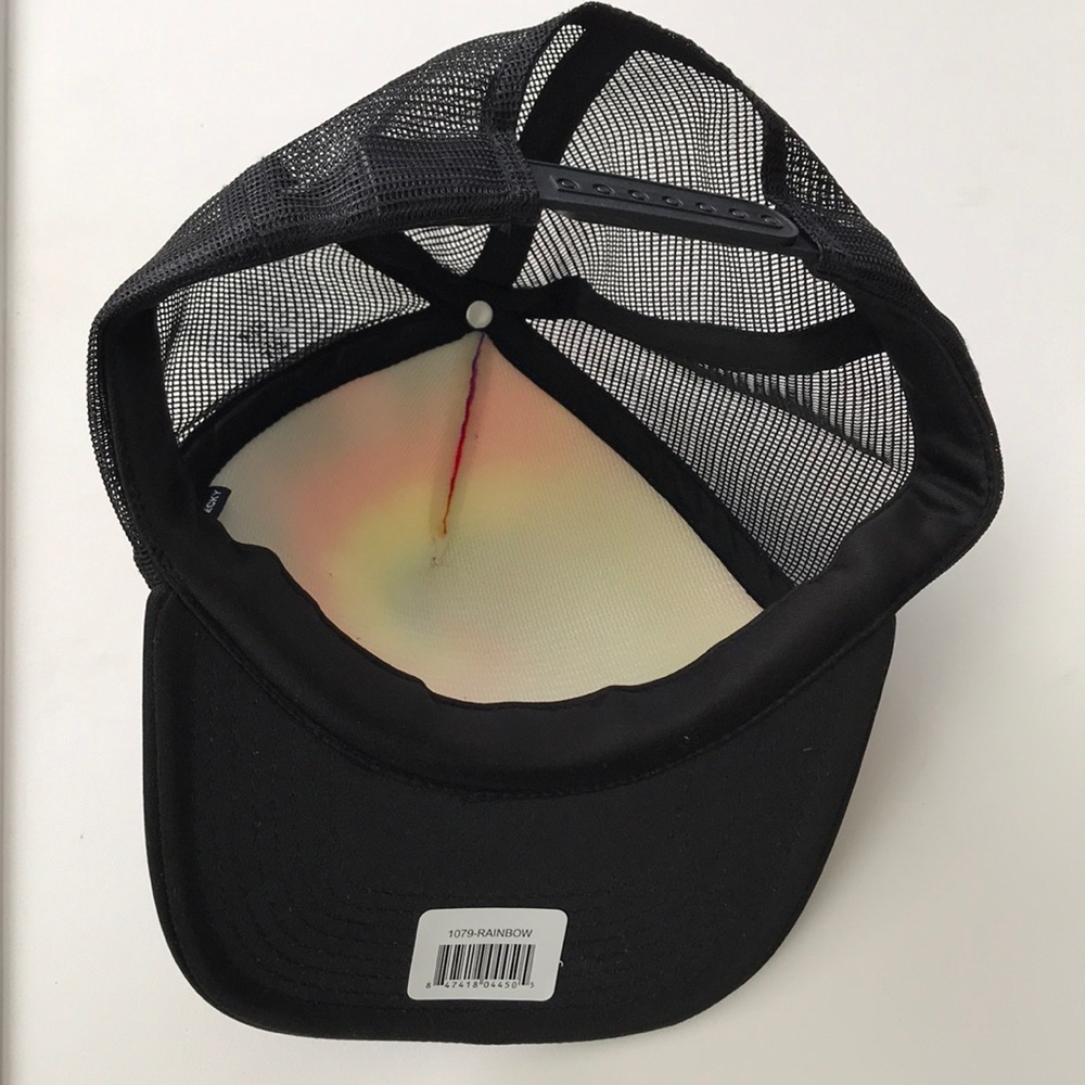 Decky Hat - Picture 2 of 7